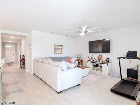 2161 NW 22nd Pl, Cape Coral FL - photo 10 of 33