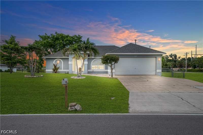3 bedroom SingleFamilyResidence at 2321 Kismet Pkwy E, Cape Coral, Cape Coral — photo 1