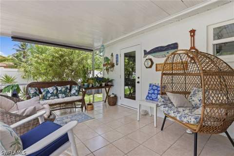 1447 Shadowlawn Dr, Naples FL - photo 18 of 30