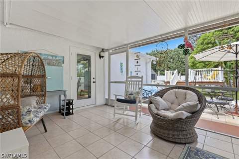 1447 Shadowlawn Dr, Naples FL - photo 19 of 30