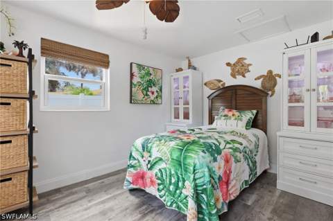1447 Shadowlawn Dr, Naples FL - photo 6 of 30
