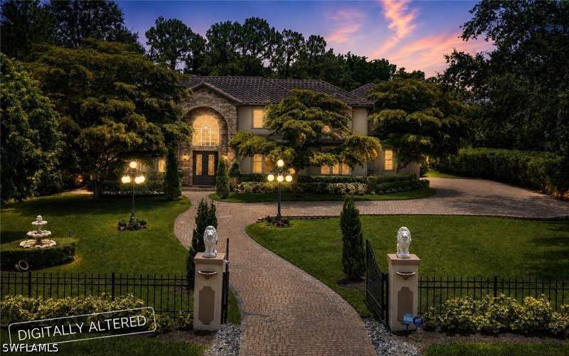 4 bedroom SingleFamilyResidence at 9250 The Ln, Quail Woods Estates, Naples — photo 2