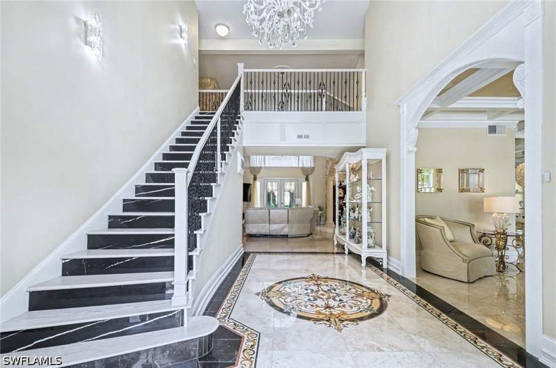 4 bedroom SingleFamilyResidence at 9250 The Ln, Quail Woods Estates, Naples — photo 3