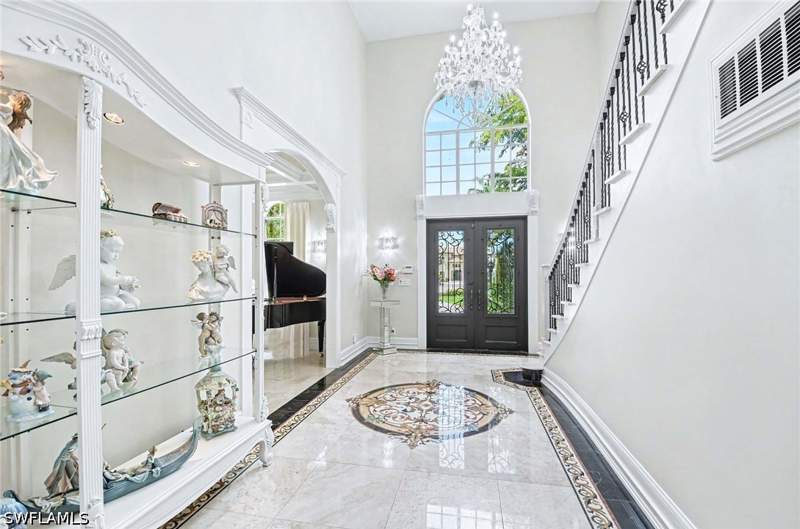 4 bedroom SingleFamilyResidence at 9250 The Ln, Quail Woods Estates, Naples — photo 4