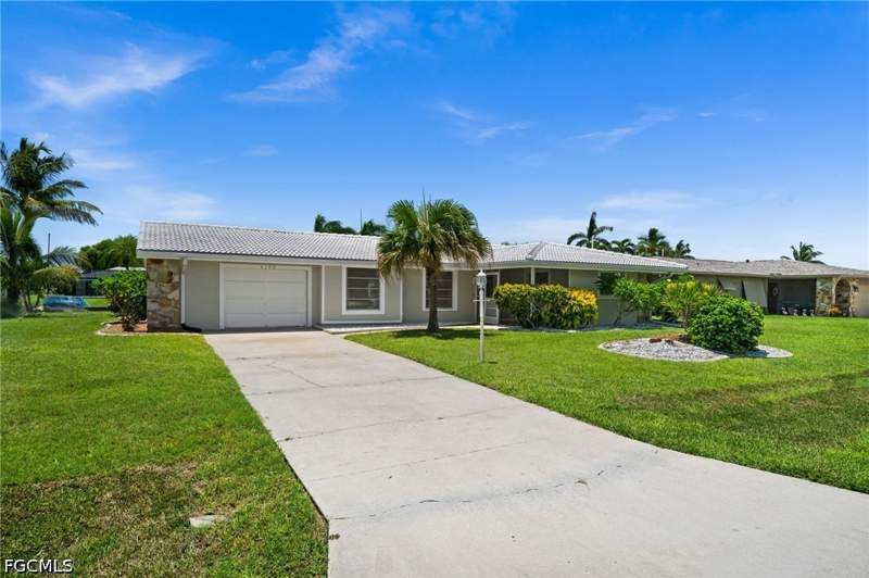 3 bedroom SingleFamilyResidence at 4102 SE 1st Pl, Cape Coral, Cape Coral — photo 5