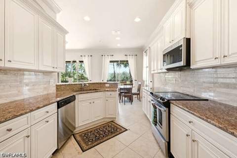 10351 Glastonbury CIR 202, Fort Myers FL - photo 20 of 47