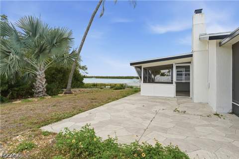 455 Donora Blvd, Fort Myers Beach FL - photo 19 of 33