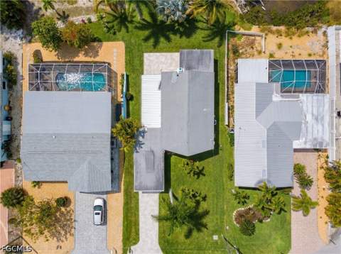455 Donora Blvd, Fort Myers Beach FL - photo 24 of 33