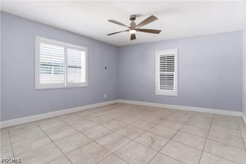 455 Donora Blvd, Fort Myers Beach FL - photo 9 of 33