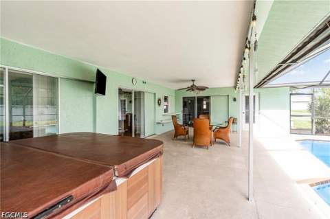 1725 SE 11th Ter, Cape Coral FL - photo 6 of 19