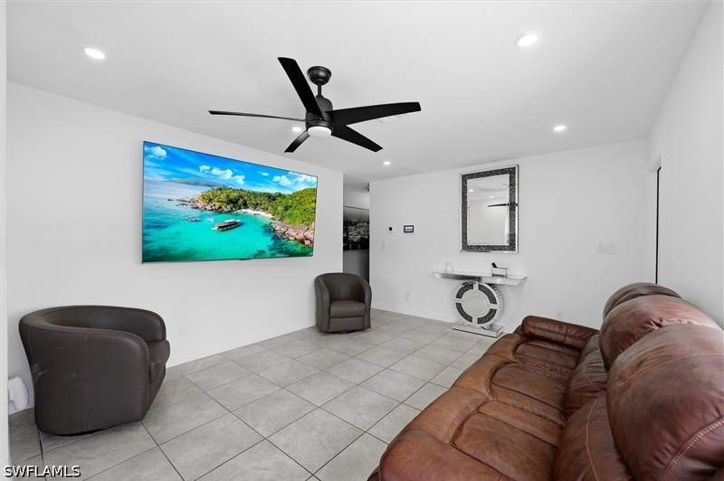 4 bedroom SingleFamilyResidence at 1776 Glenway Ct, Sabal Palm Gardens, Fort Myers — photo 3