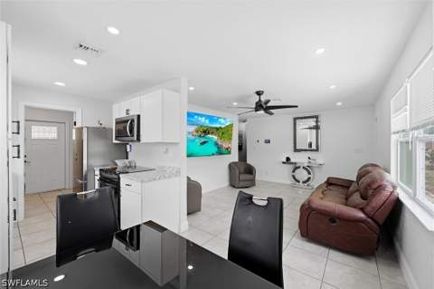 1776 Glenway Ct, Fort Myers FL - photo 6 of 33