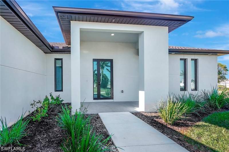 3 bedroom SingleFamilyResidence at 2514 SW Embers Ter, Cape Coral, Cape Coral — photo 2