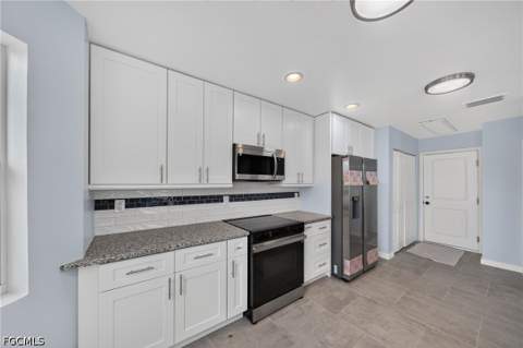 428 SW 19th Ave, Cape Coral FL - photo 14 of 28