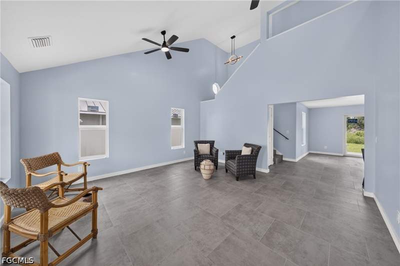 3 bedroom SingleFamilyResidence at 428 SW 19th Ave, Cape Coral, Cape Coral — photo 2
