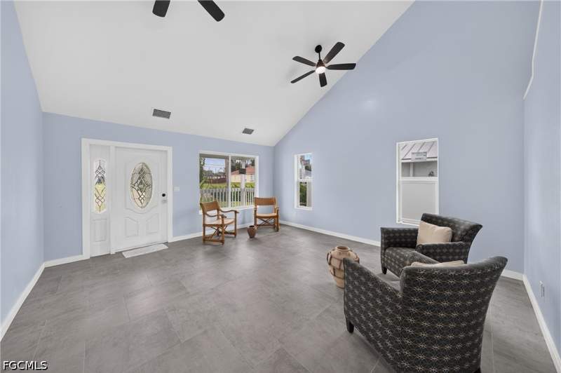 3 bedroom SingleFamilyResidence at 428 SW 19th Ave, Cape Coral, Cape Coral — photo 3