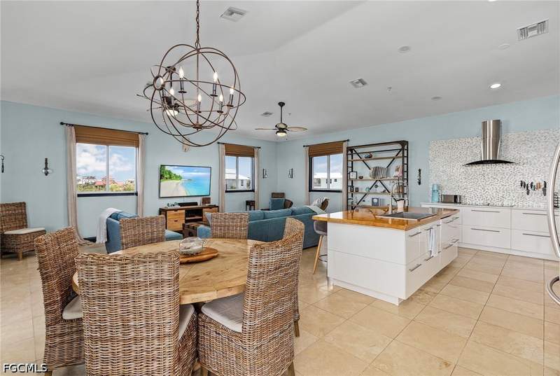 4 bedroom SingleFamilyResidence at 4490 Oyster Shell Dr, North Captiva Dunes, Upper Captiva — photo 4