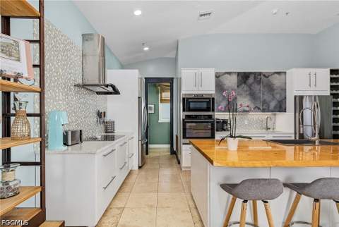 4490 Oyster Shell Dr, Upper Captiva FL - photo 6 of 35