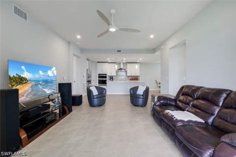 4563 Arboretum Cir 101, Naples FL - photo 6 of 26