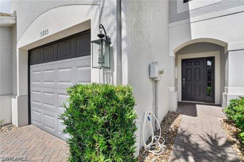 15995 Caldera Ln, Naples FL - photo 6 of 39