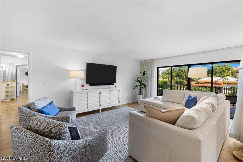 2 bedroom Condominium at 6710 Pelican Bay Blvd 422, Interlachen, Naples — photo 2