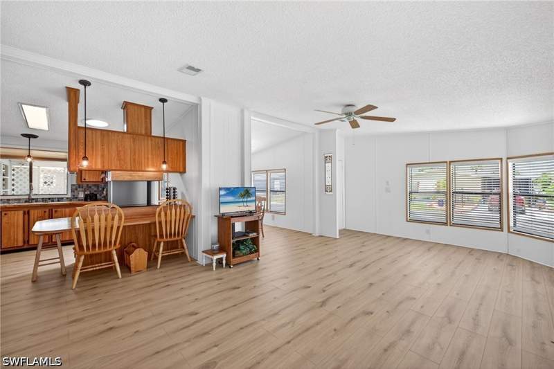 2 bedroom ManufacturedHome at 95 Oceans Blvd, Windjammer Village Of Naples, Naples — photo 5