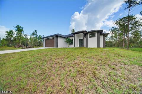 1318 Roosevelt Ave, Lehigh Acres FL - photo 16 of 60