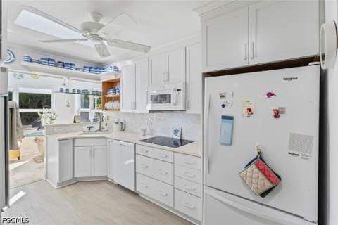 1348 Alcazar Ave, Fort Myers FL - photo 10 of 32