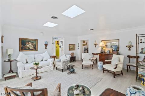 1348 Alcazar Ave, Fort Myers FL - photo 6 of 32