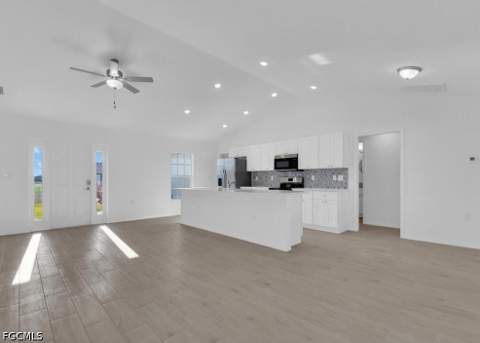 918 NE 12th St, Cape Coral FL - photo 7 of 27