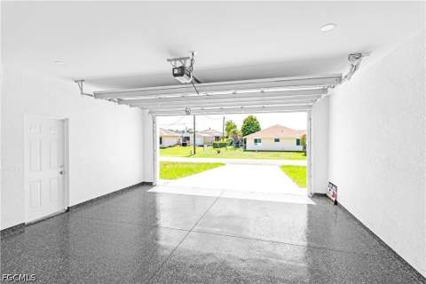 718 Robert Ave, Lehigh Acres FL - photo 10 of 32
