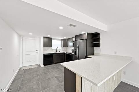 16881 Davis Rd 313, Fort Myers FL - photo 8 of 41
