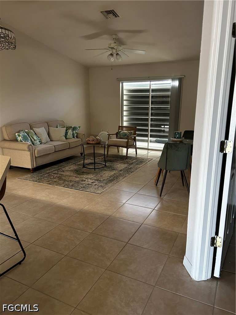 2 bedroom Duplex at 1427 NE 8th Pl, Cape Coral, Cape Coral — photo 1