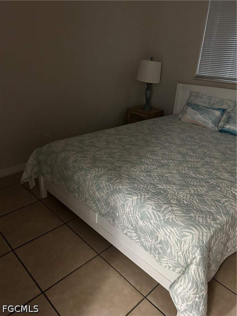 2 bedroom Duplex at 1427 NE 8th Pl, Cape Coral, Cape Coral — photo 3