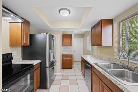 8121 Winged Foot Dr, Fort Myers FL - photo 11 of 28