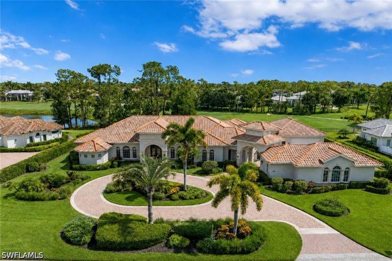 5 bedroom SingleFamilyResidence at 5031 Groveland Ter, Quail West, Naples — photo 3