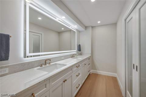 4401 Gulf Shore Blvd N B202, Naples FL - photo 17 of 38