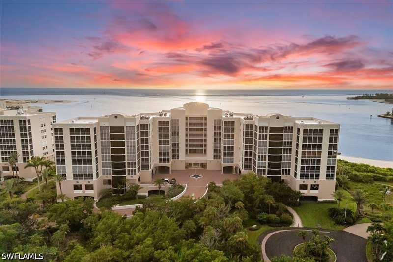 4 bedroom Condominium at 5000 Royal Marco Way 831, Royal Marco Point, Marco Island — photo 1