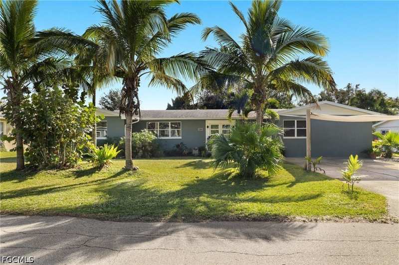3 bedroom SingleFamilyResidence at 1262 Carlene Ave, Caloosa View, Fort Myers — photo 1