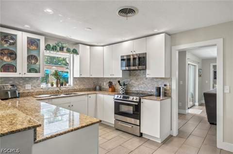 1262 Carlene Ave, Fort Myers FL - photo 10 of 40