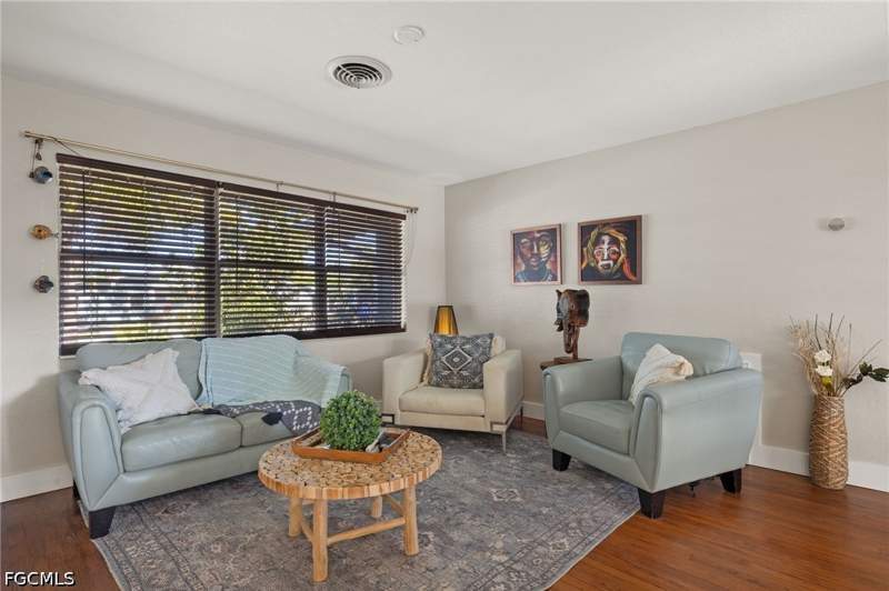 3 bedroom SingleFamilyResidence at 1262 Carlene Ave, Caloosa View, Fort Myers — photo 4
