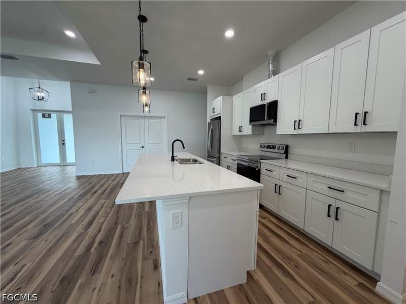 3 bedroom SingleFamilyResidence at 4210 34th St SW, Lehigh Acres, Lehigh Acres — photo 5