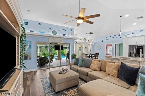 441 NE 5th Ave, Cape Coral FL - photo 7 of 35