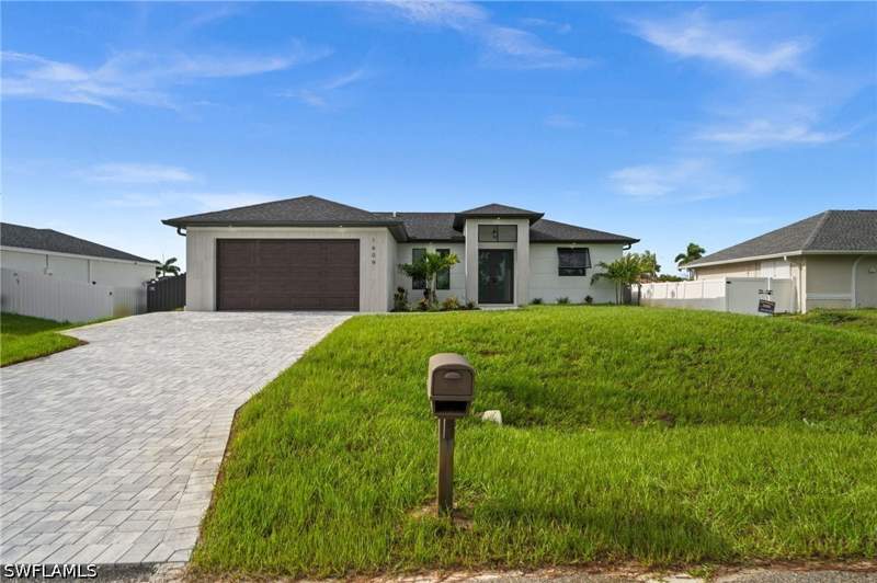 3 bedroom SingleFamilyResidence at 1609 NW 16th Ter, Cape Coral, Cape Coral — photo 2