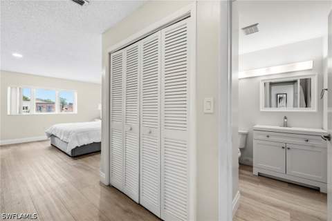 428 Meadowlark Ln 428-B, Naples FL - photo 10 of 21