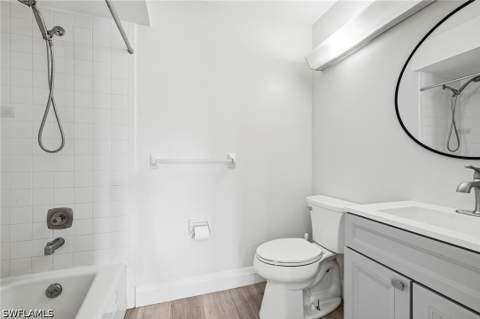428 Meadowlark Ln 428-B, Naples FL - photo 18 of 21