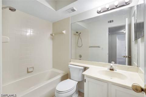 9580 Victoria Ln 205, Naples FL - photo 20 of 25
