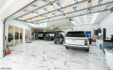 18683 Baseleg Ave, North Fort Myers FL - photo 10 of 50