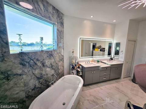 18683 Baseleg Ave, North Fort Myers FL - photo 20 of 50