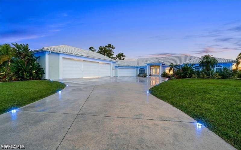 4 bedroom SingleFamilyResidence at 18683 Baseleg Ave, Pine Shadows Air Park, North Fort Myers — photo 5